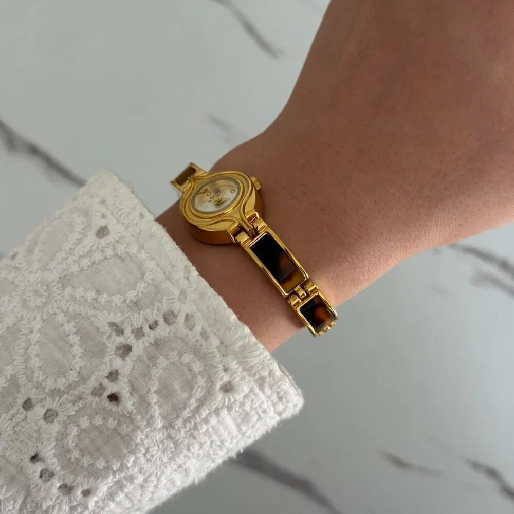 Sku0265 Retro Gold Brown Inserts‎ Women Casual Watch stainless steel + gift bag